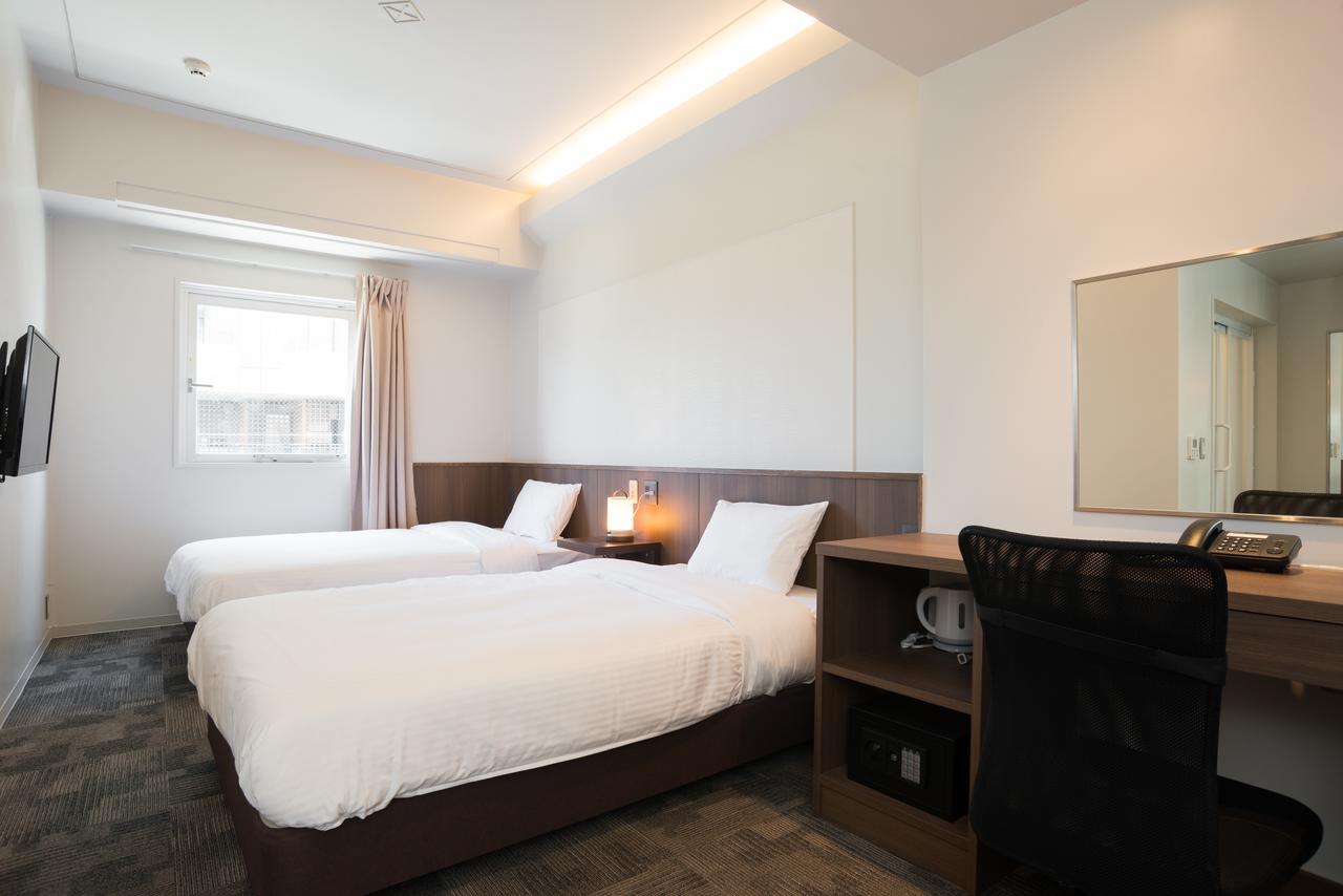 RJ Hotel Naha Bagian luar foto